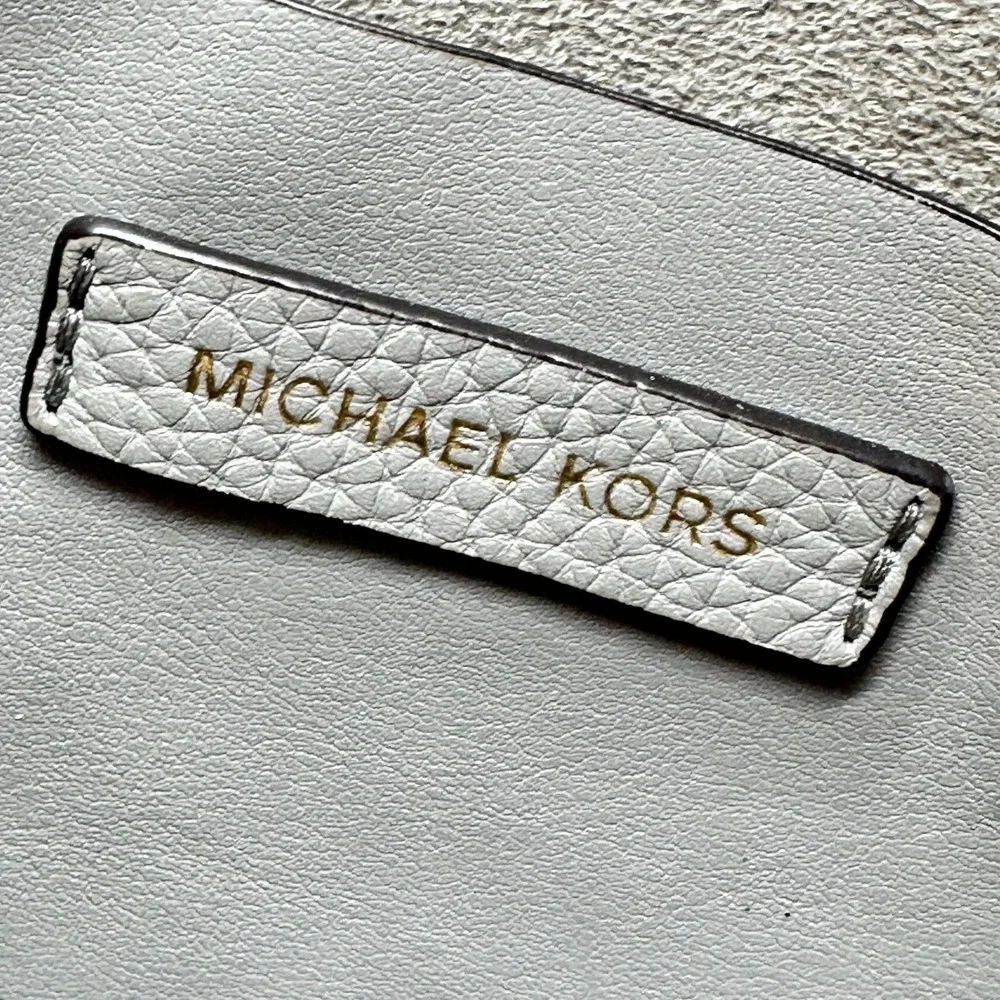 Michael Kors Junie Large Pebble Leather Tote Bag Pearl Grey - Picture 5 of 14